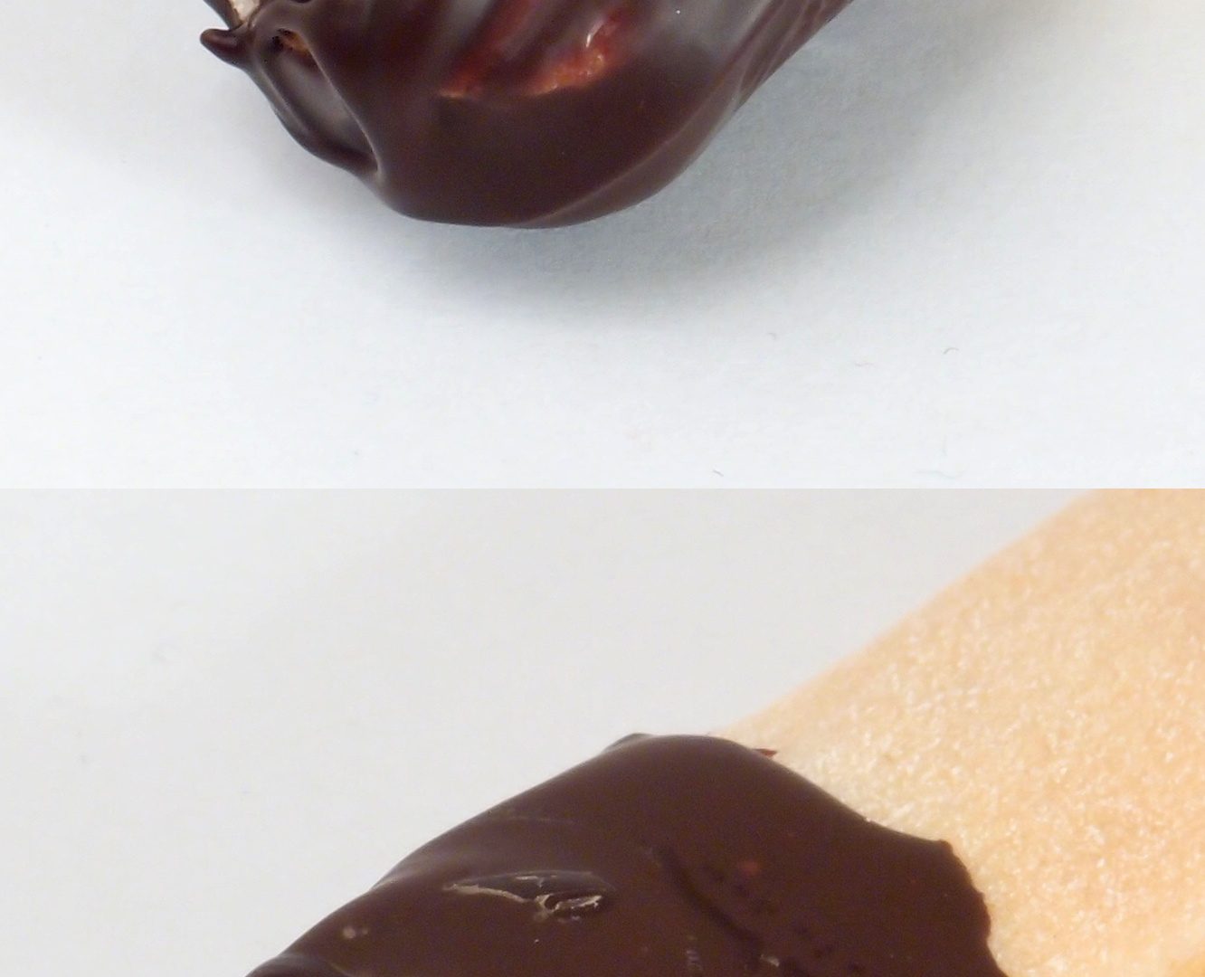 Two couverture chocolate samples side by side, one glossy tempered and one dull untempered